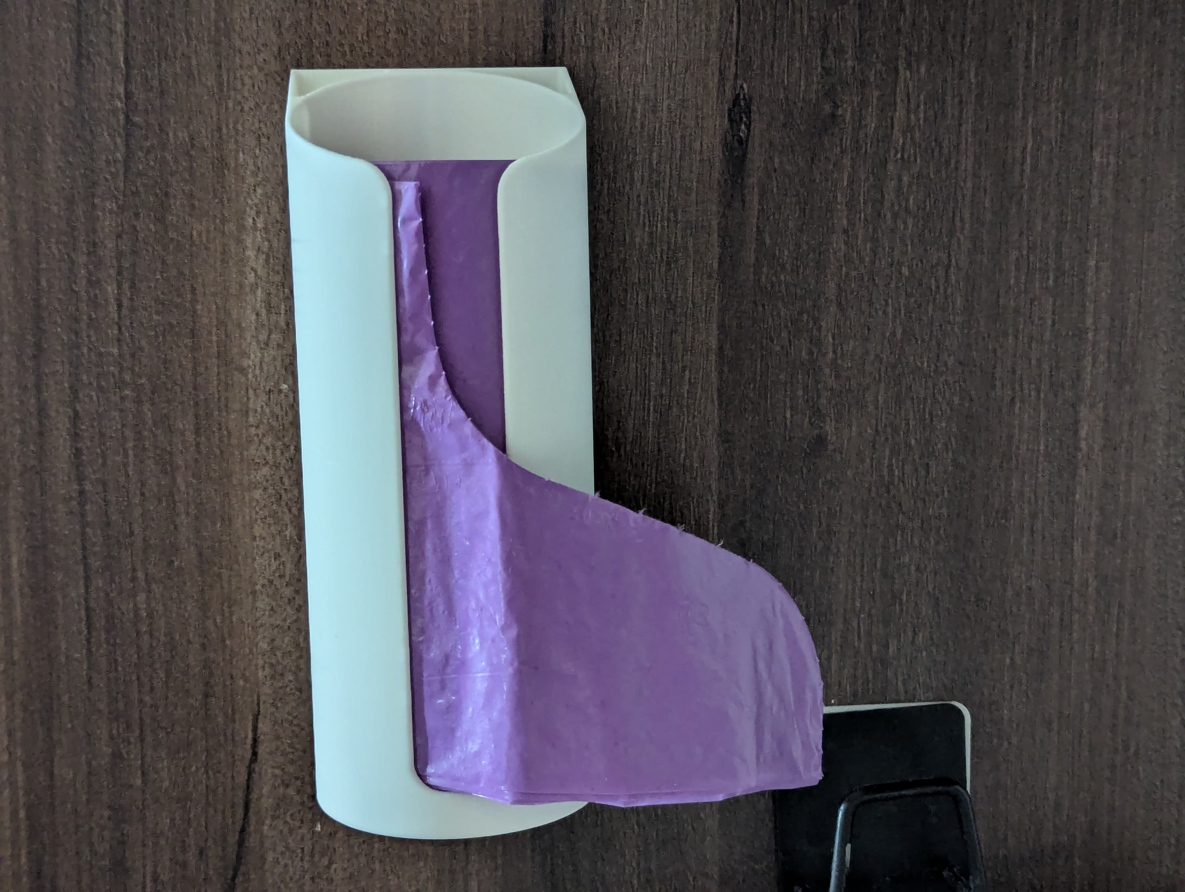 Dérouleur de sacs poubelle