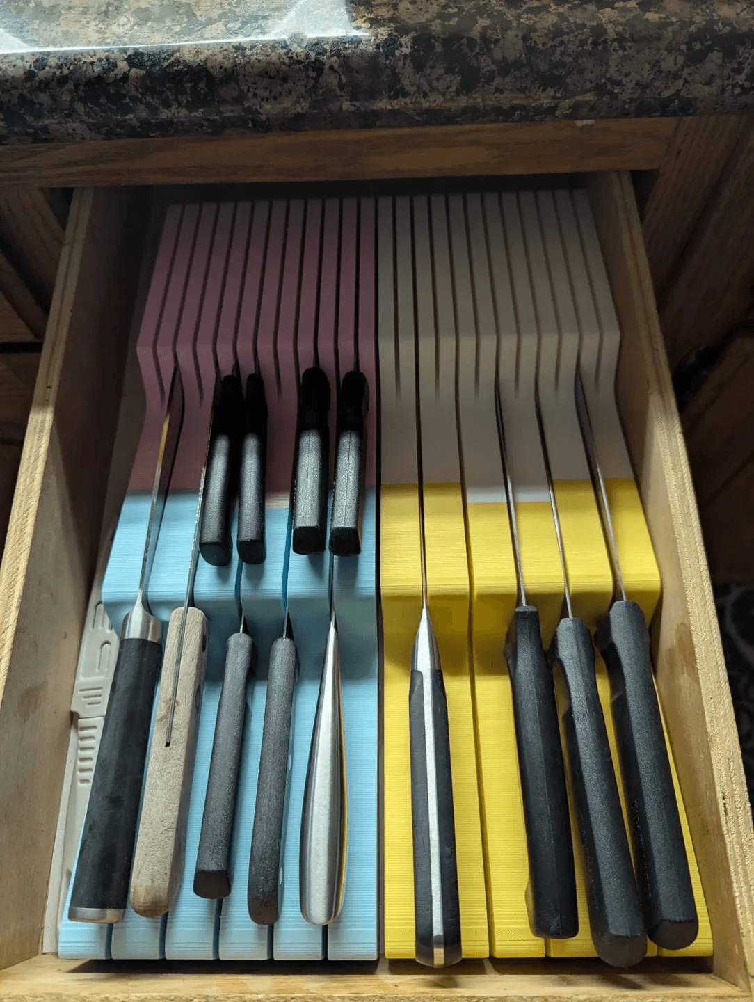 Range-couteaux pour tiroir