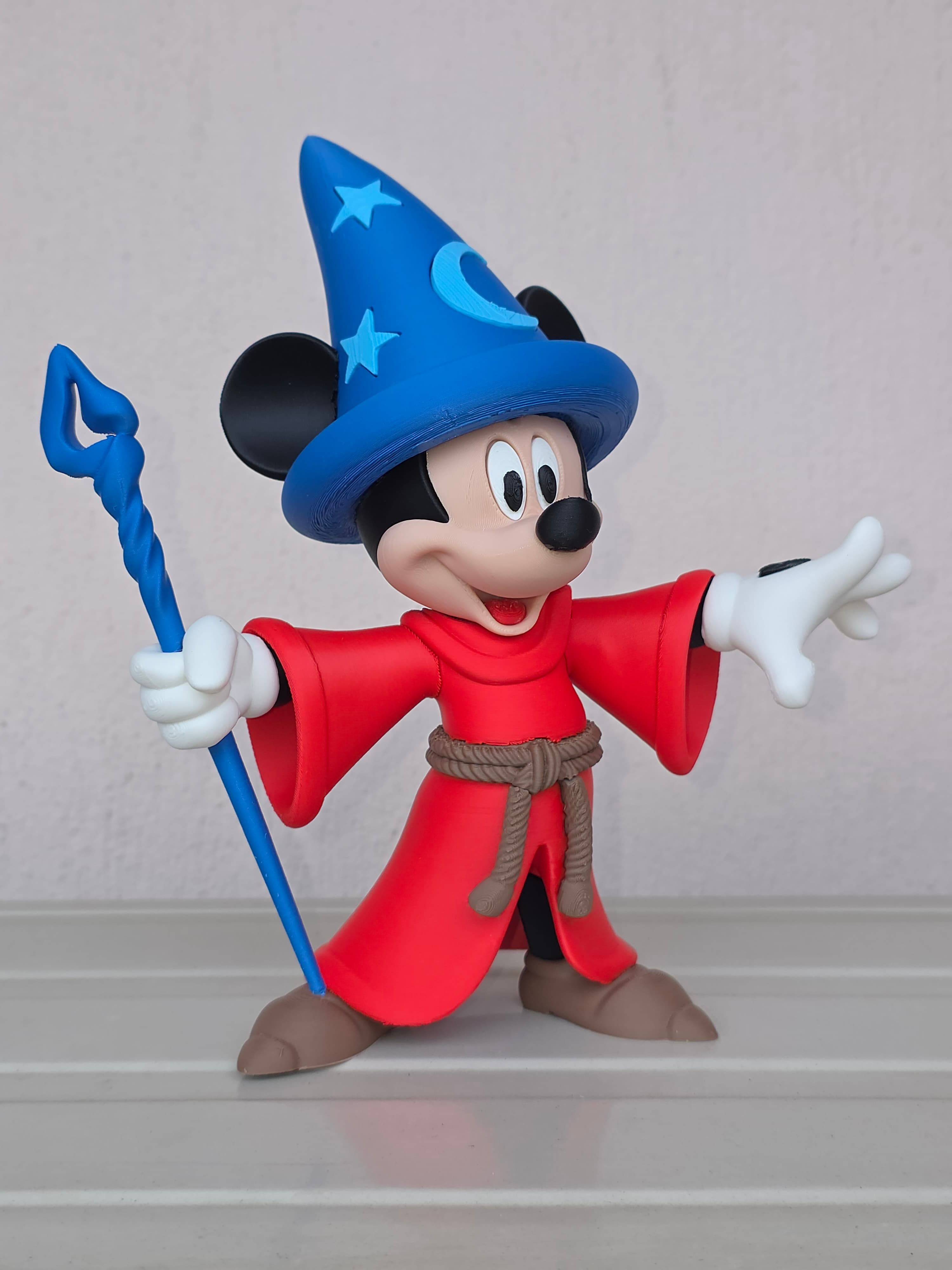 Mickey l'Apprenti Sorcier — figurine multicolore