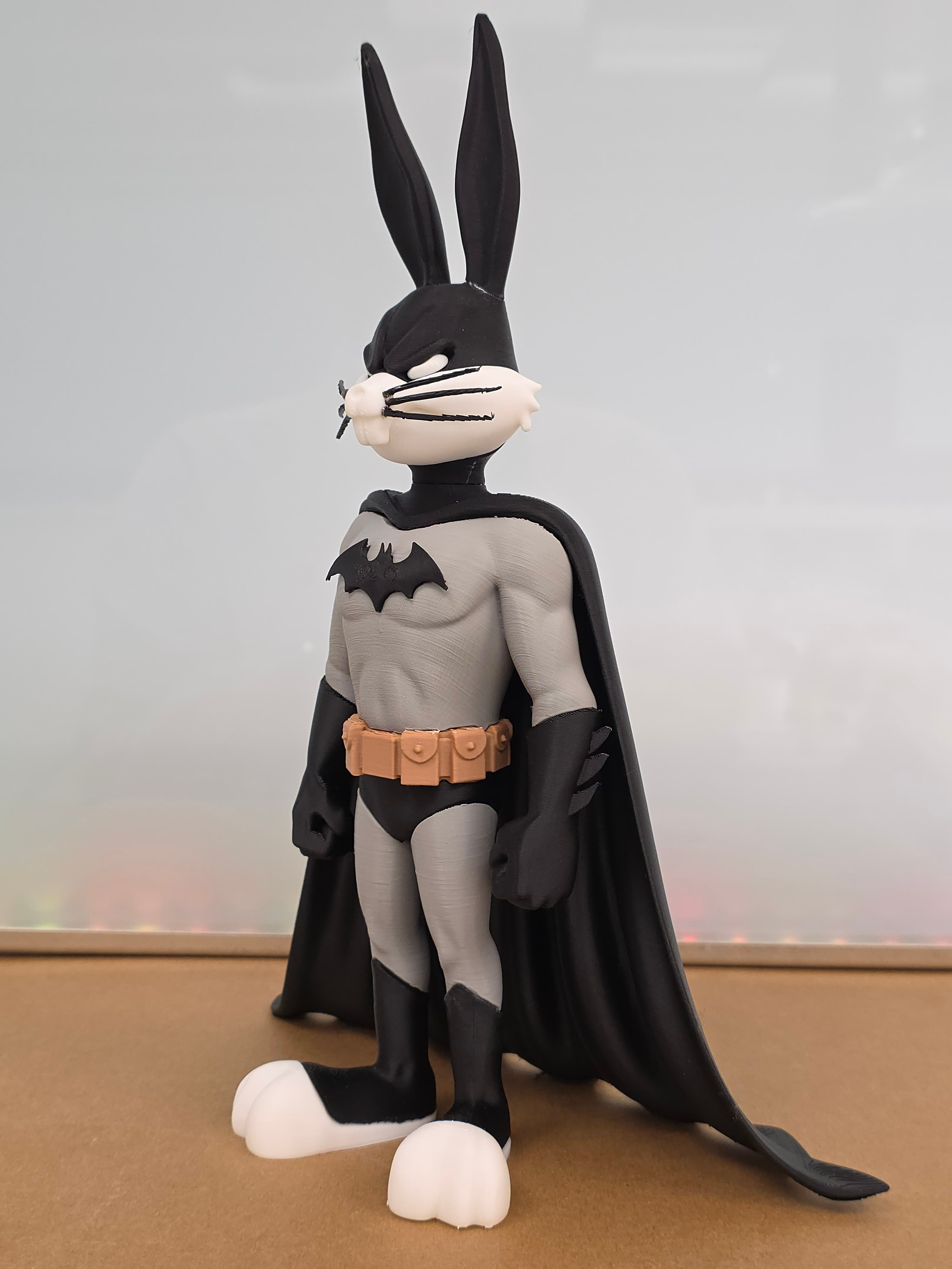 Bugs Bunny en Batman — figurine multicolore