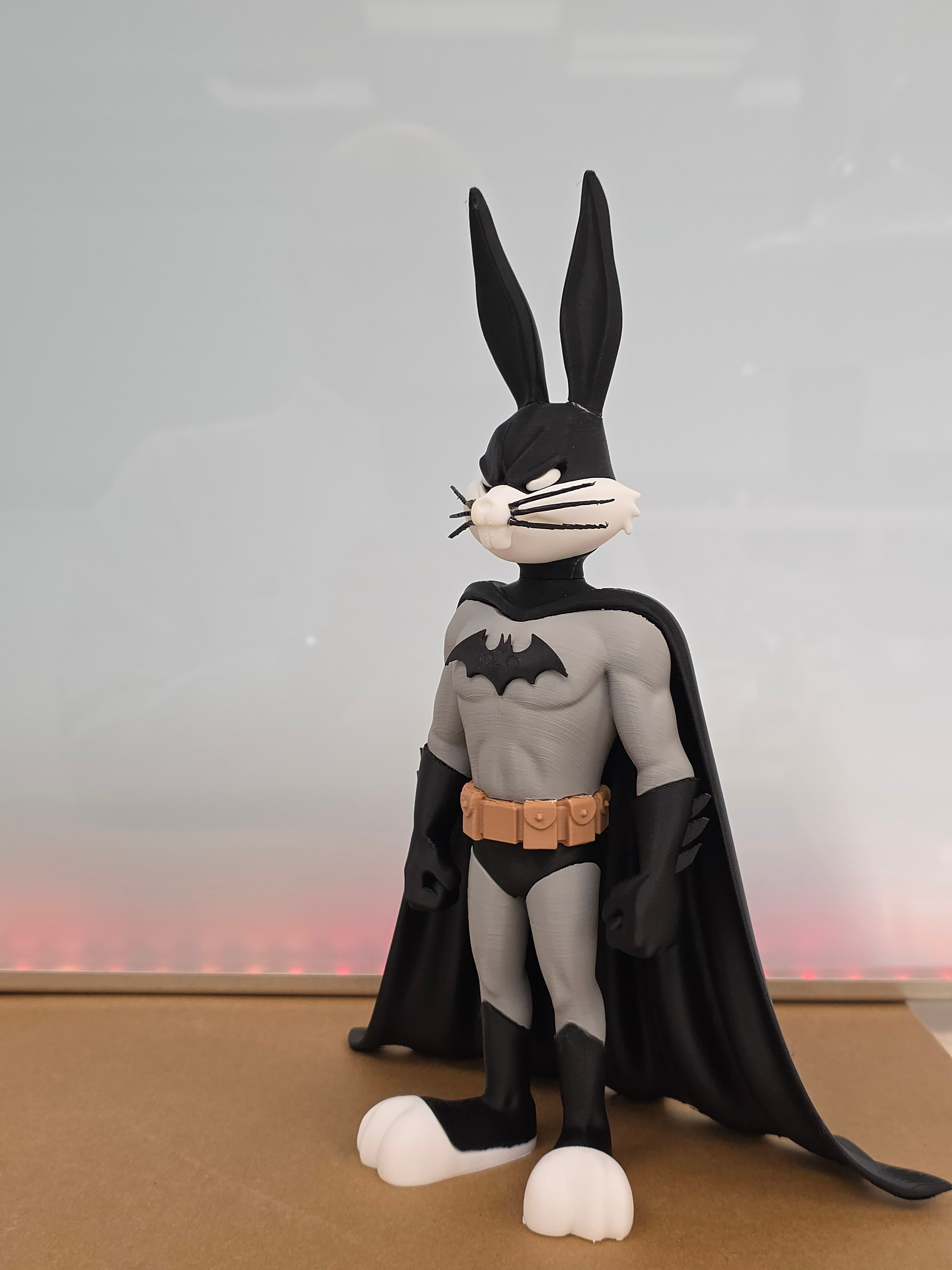 Bugs Bunny en Batman — figurine multicolore