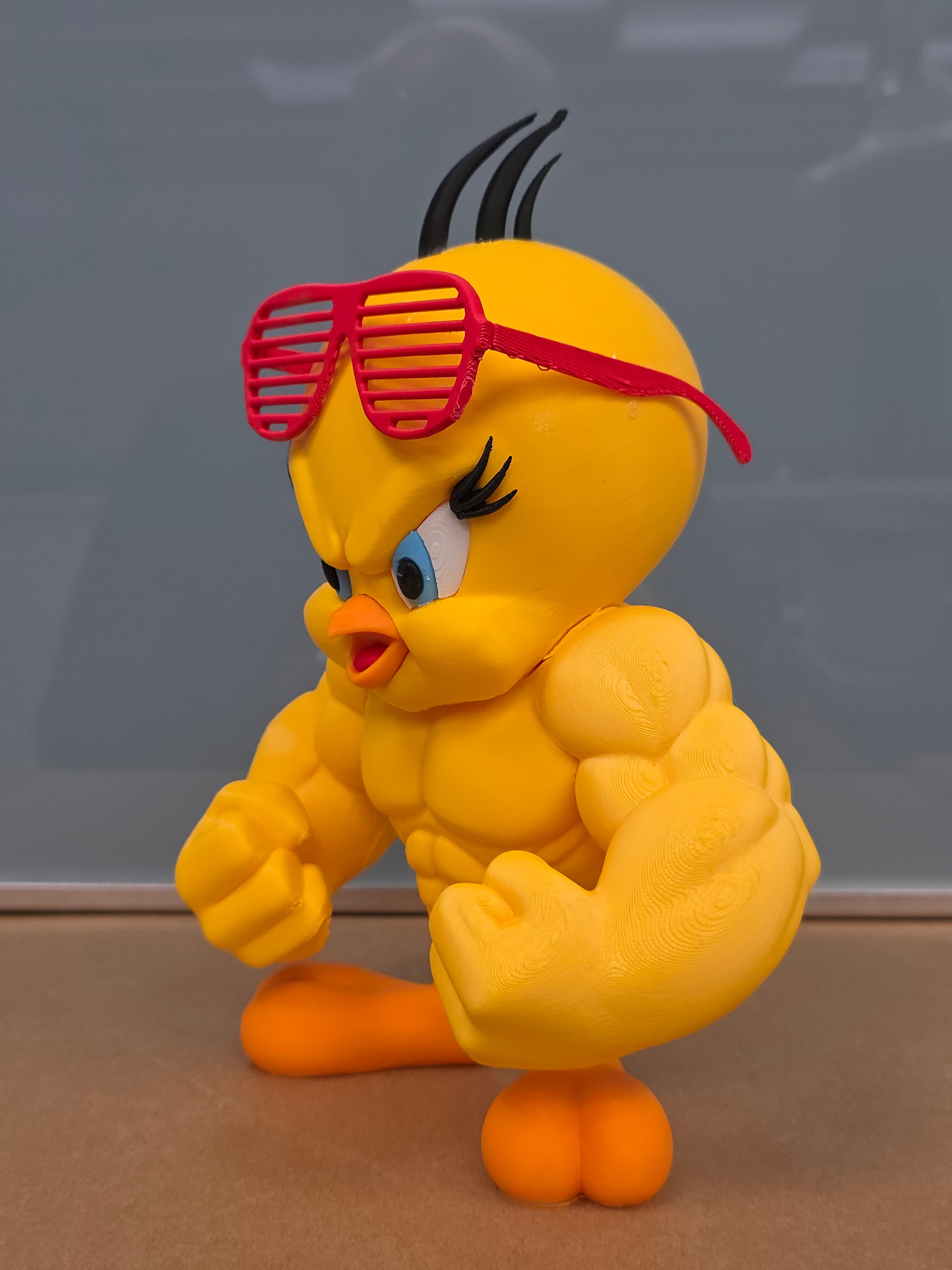 Titi — figurine multicolore