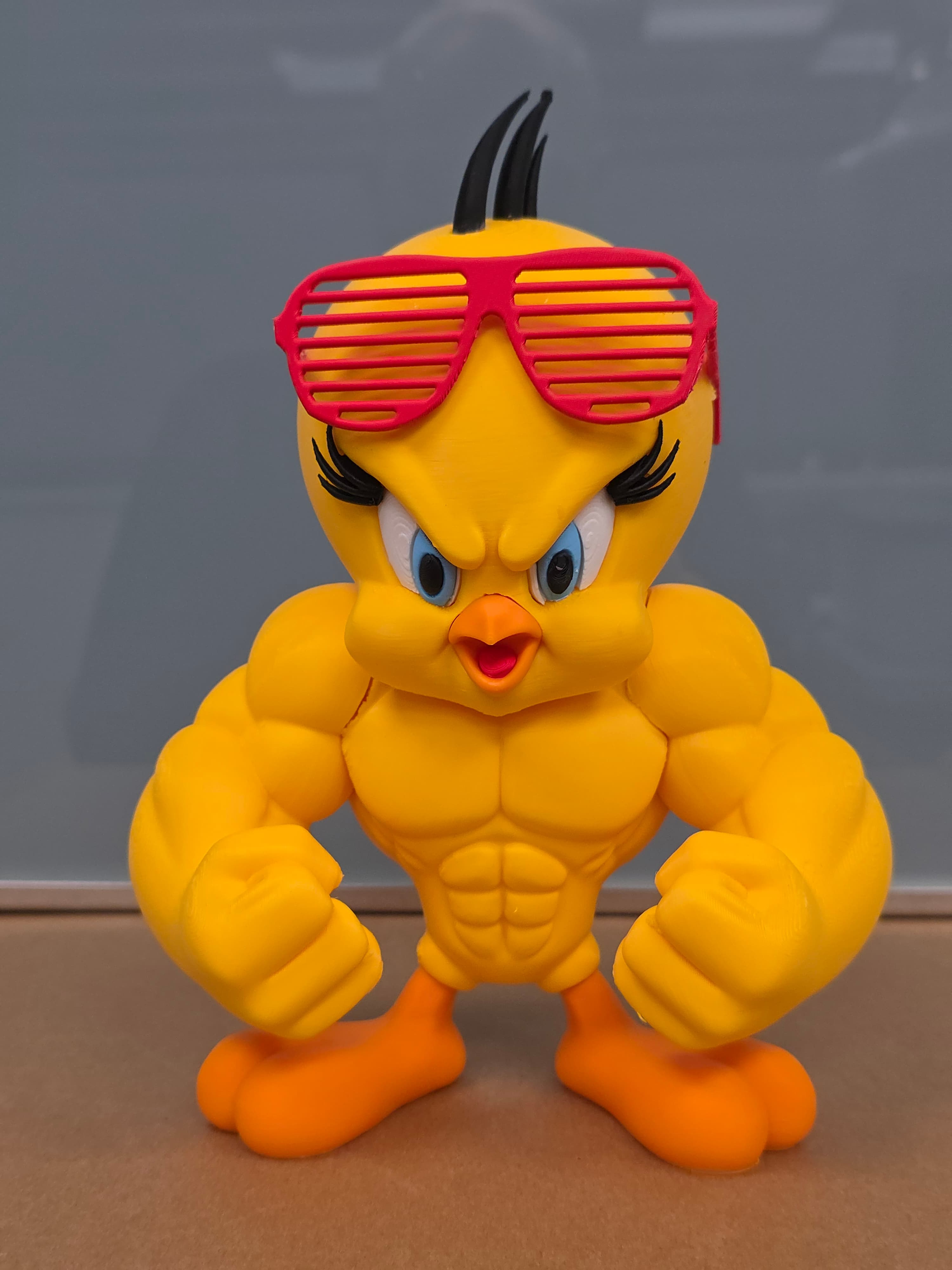 Titi — figurine multicolore