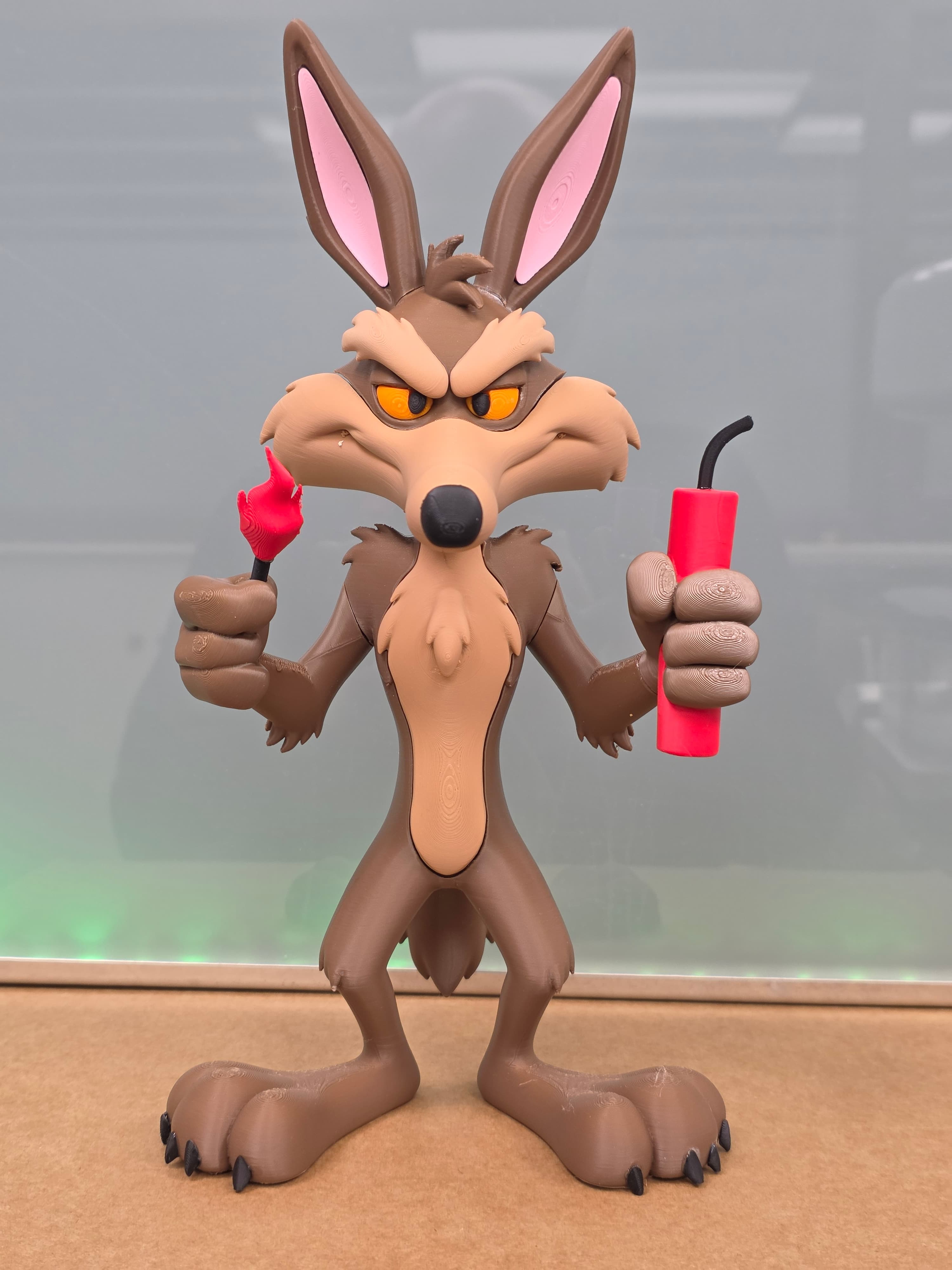 Vil Coyote (dynamite) — figurine multicolore