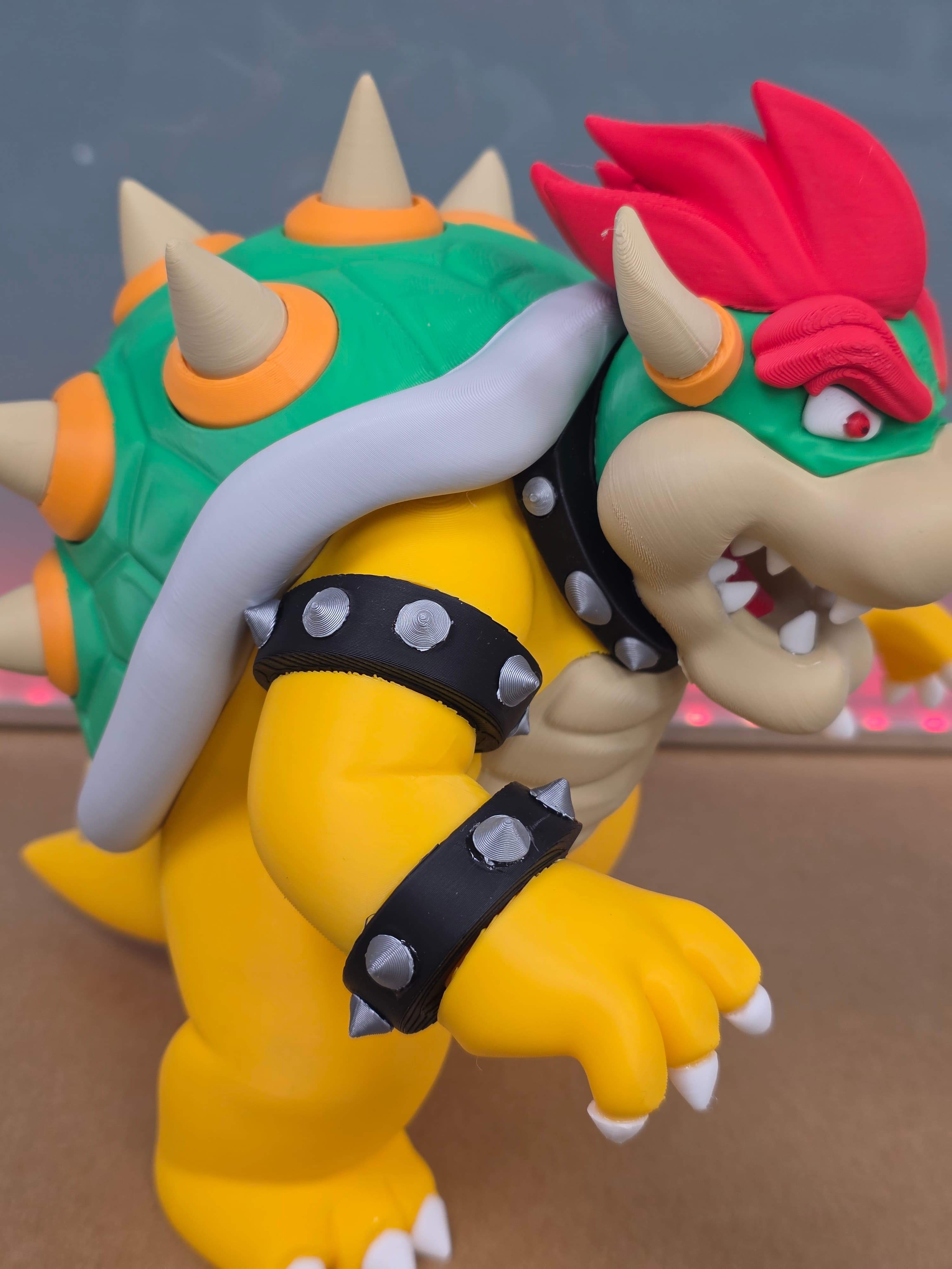 Bowser — figurine multicolore