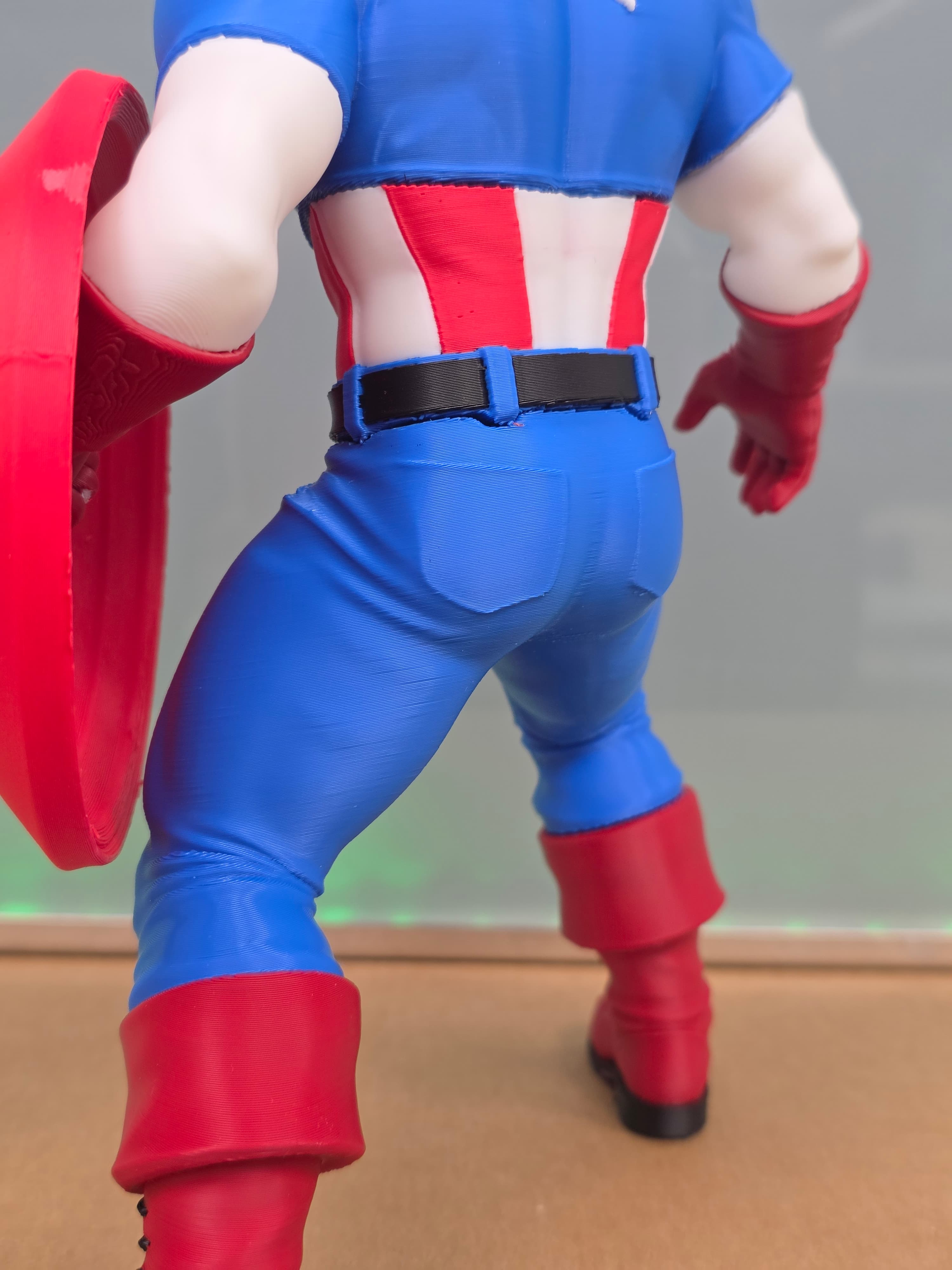 Captain America — figurine multicolore