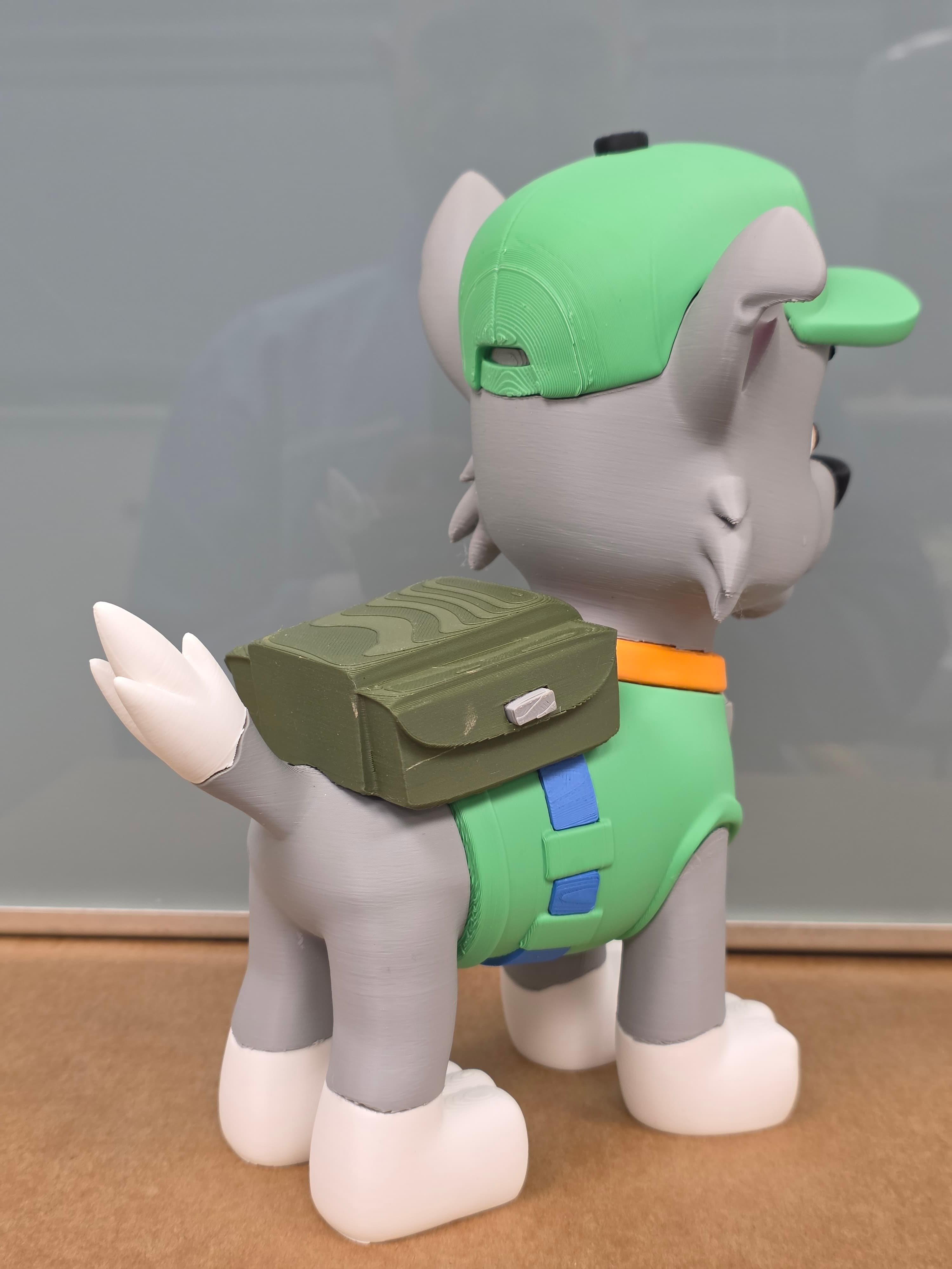 Rocky — figurine multicolore
