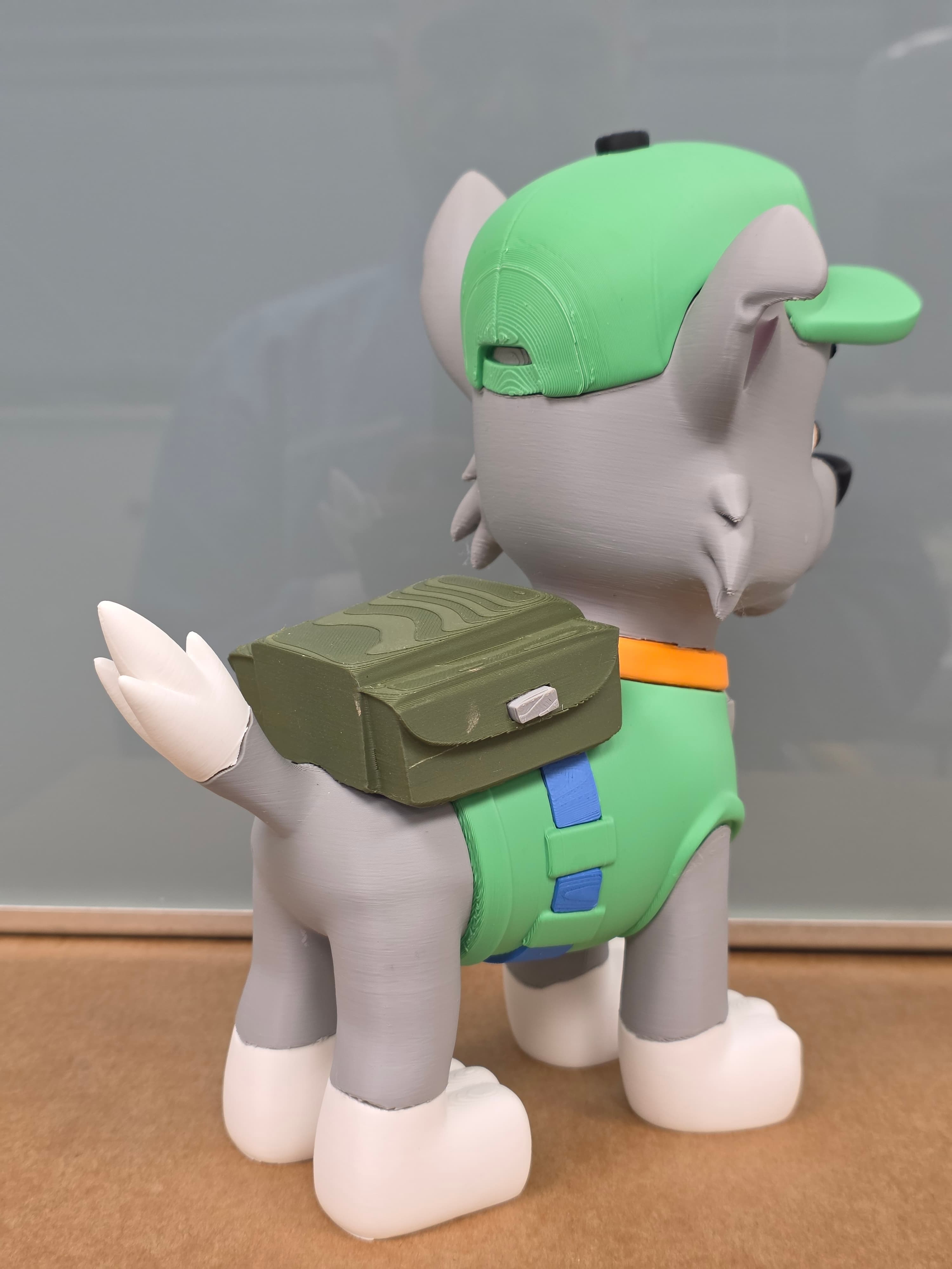 Rocky — figurine multicolore
