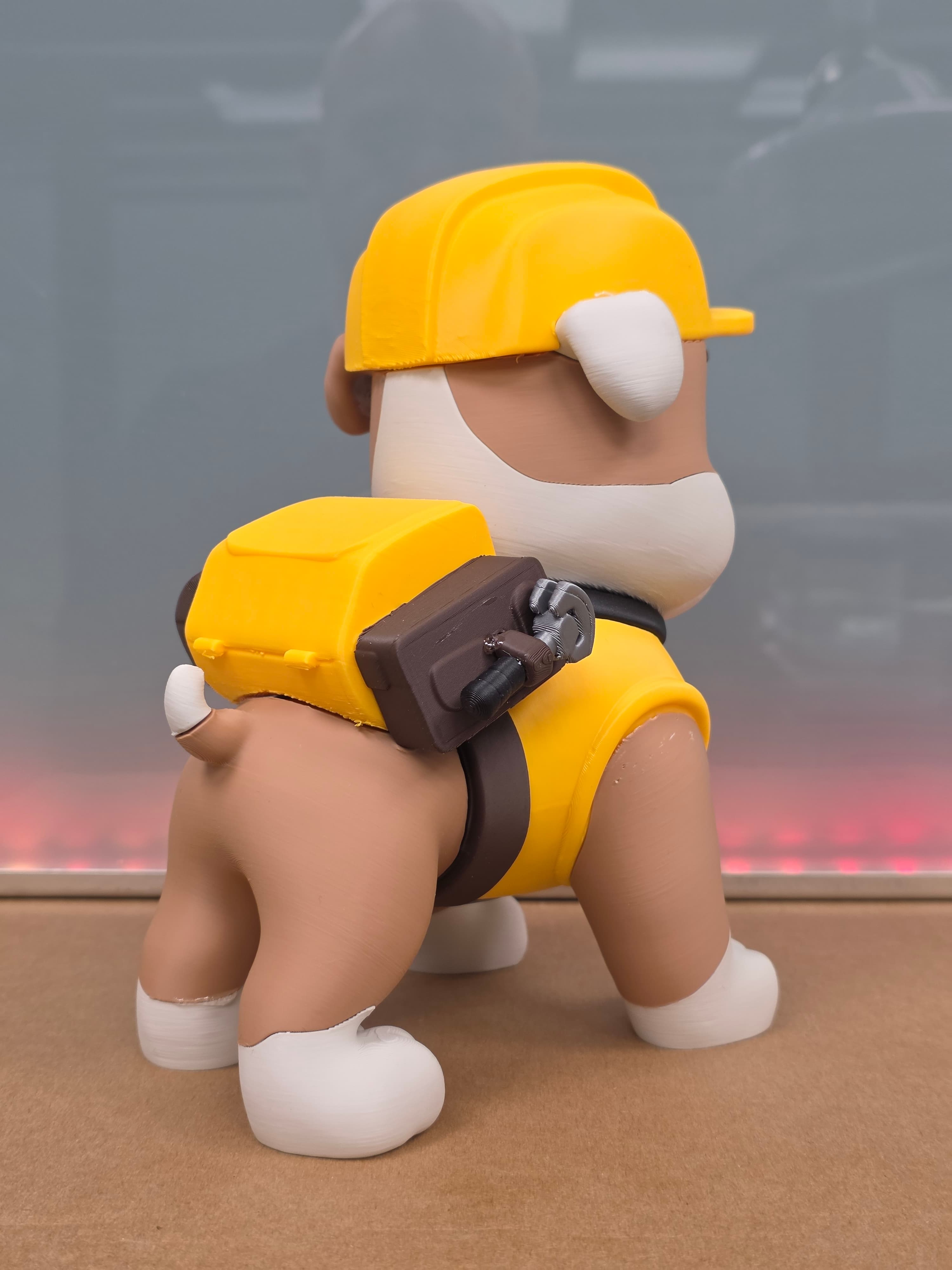 Ruben — figurine multicolore