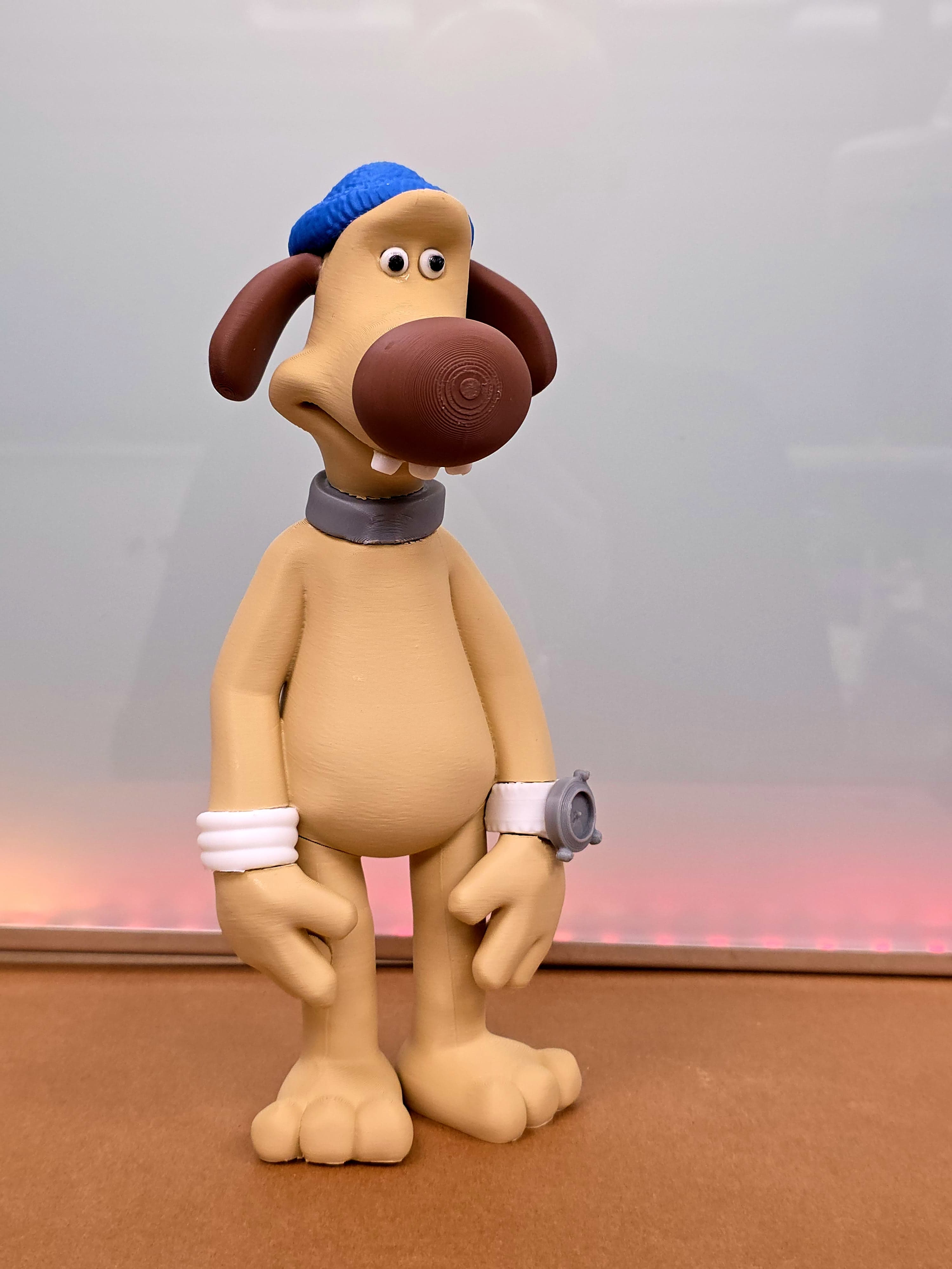 Bitzer — figurine multicolore