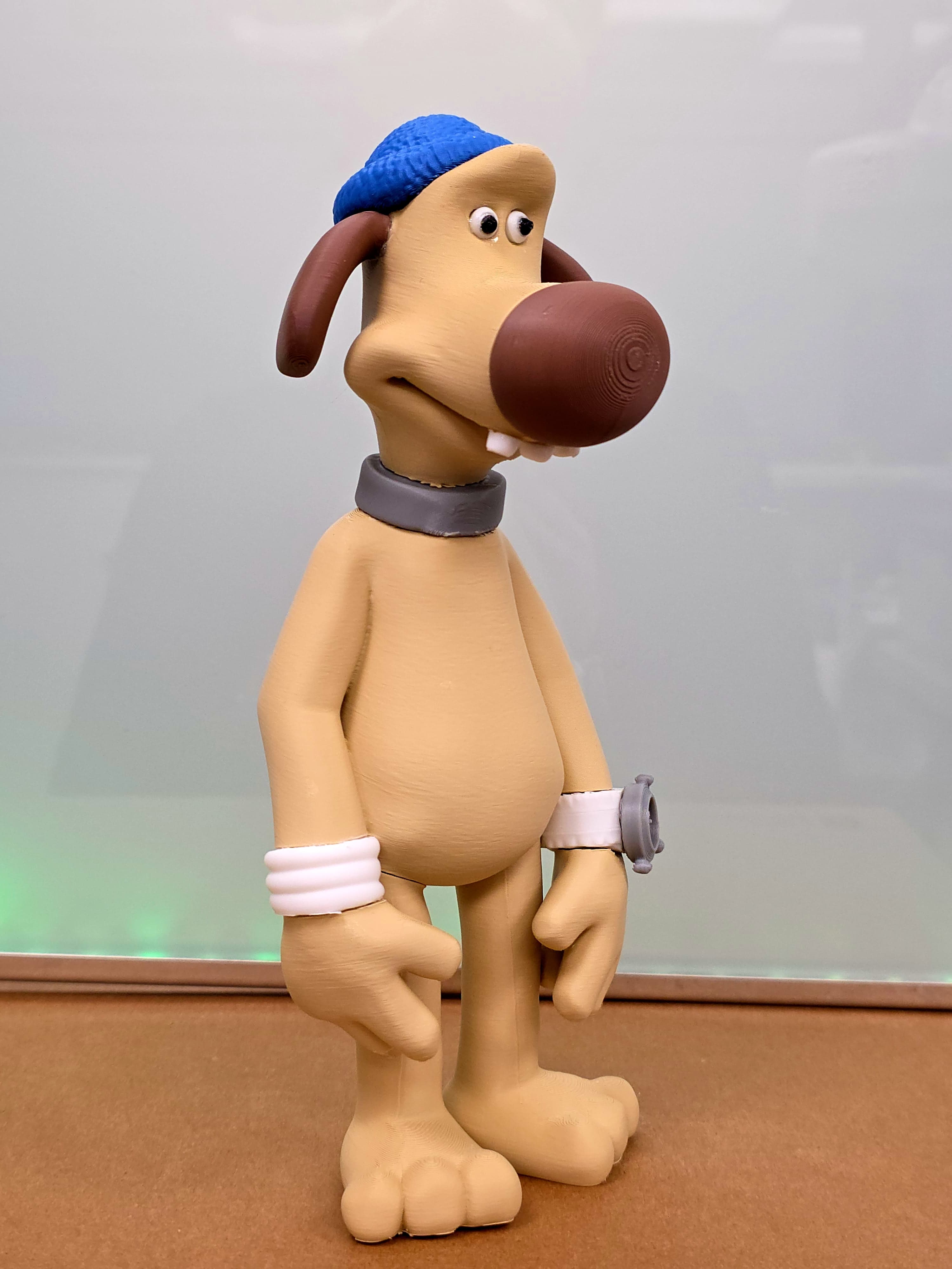 Bitzer — figurine multicolore