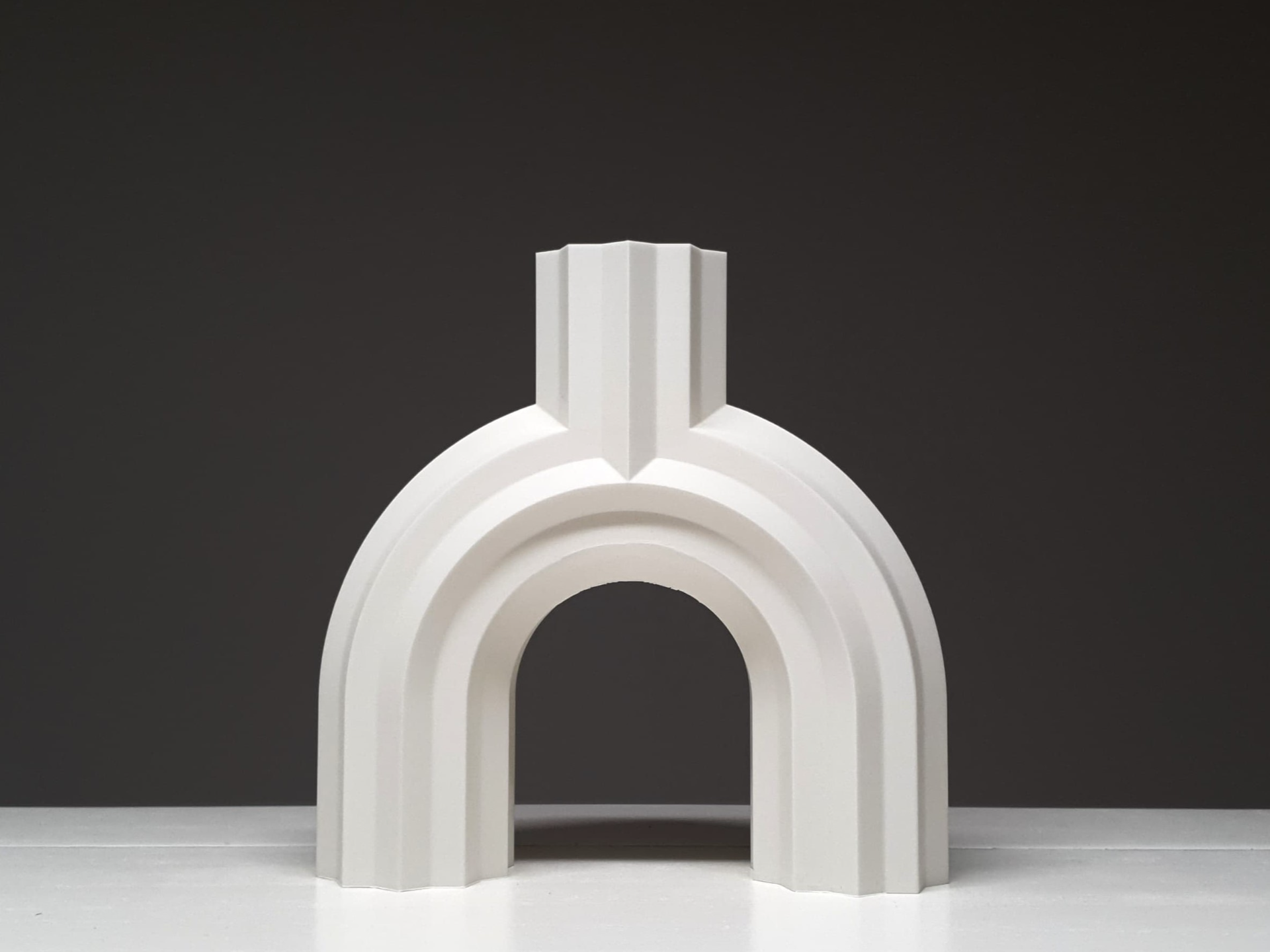 Vase Pont Moderne
